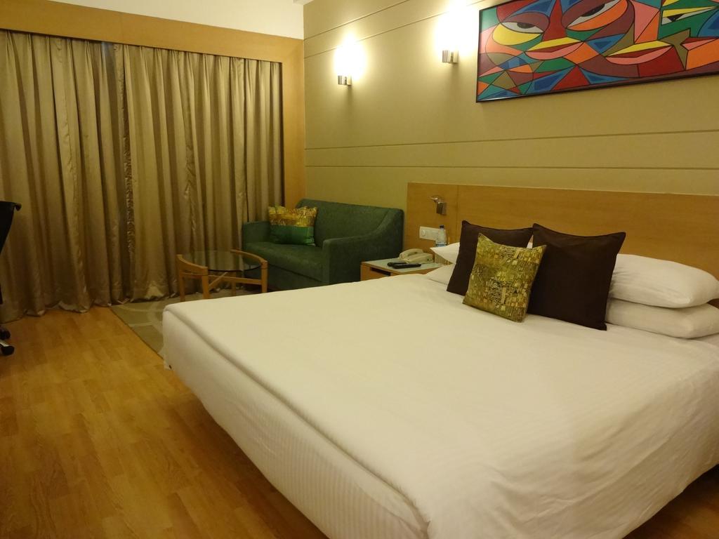 Lemon Tree Premier Hitec City Hyderabad Eksteriør billede